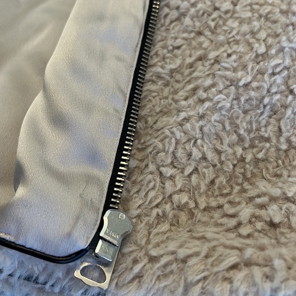 Wilfred Sherpa Zip Vest - Picture 4 of 5